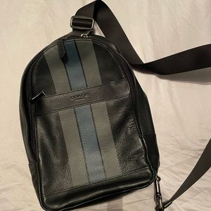 COACH Mens shoulder/crossbody bag, Leather, Excellent Condition